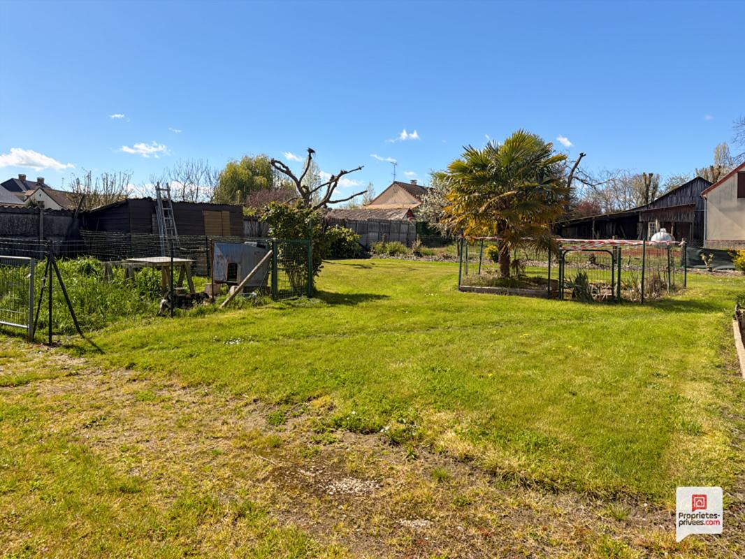 LA CHAPELLE-D'ALIGNE Maison La Chapelle D Aligne 6 pièce(s) 169 m2 12