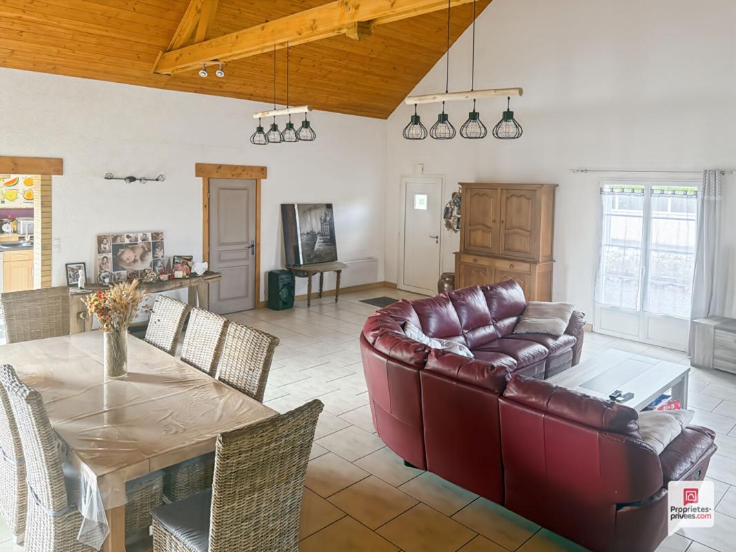 LA CHAPELLE-D'ALIGNE Maison La Chapelle D Aligne 6 pièce(s) 169 m2 6