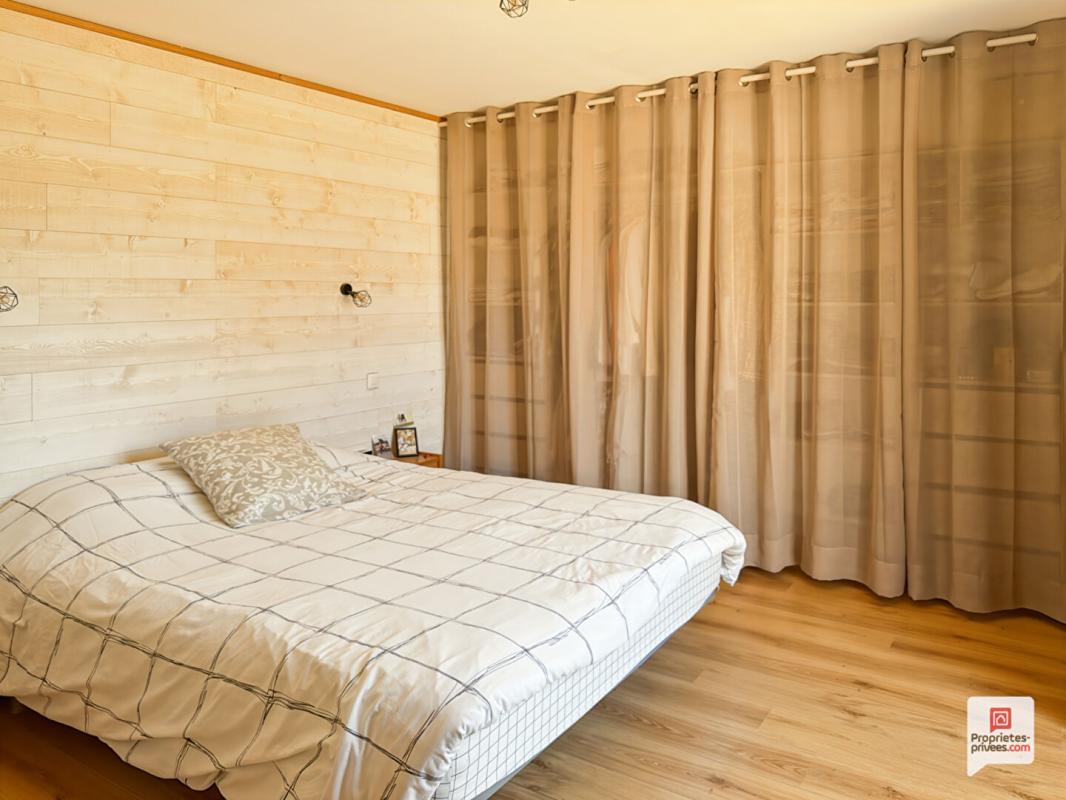 LA CHAPELLE-D'ALIGNE Maison La Chapelle D Aligne 6 pièce(s) 169 m2 7