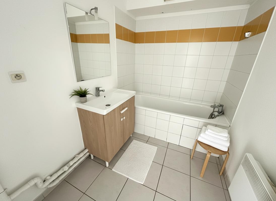 ISTRES T3 résidence récente, terrasse & parking Istres centre 5