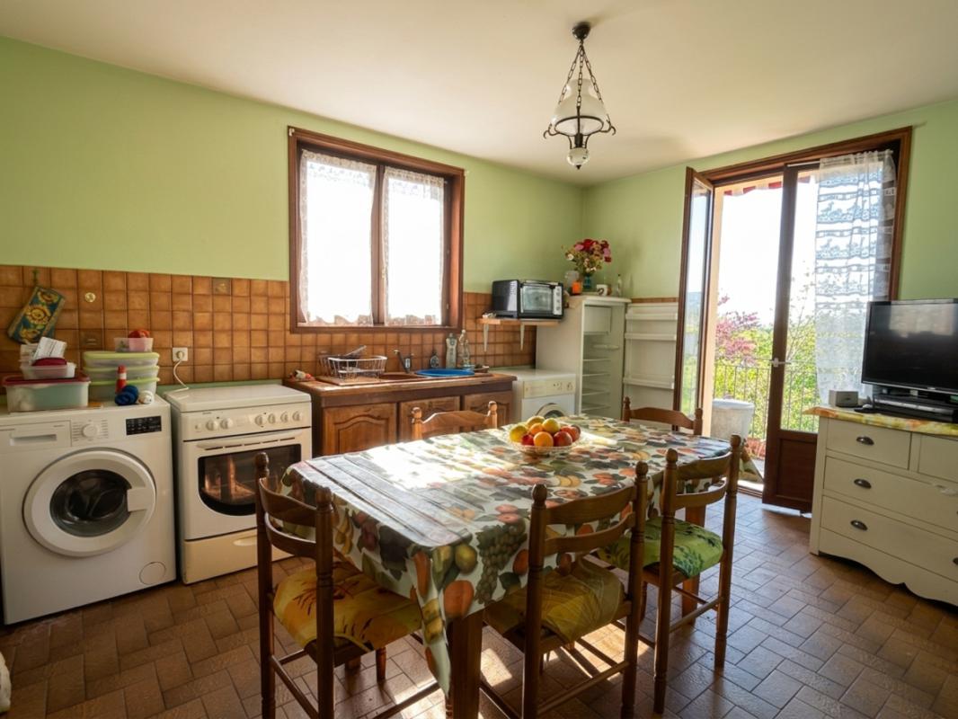 BOEN-SUR-LIGNON Maison Boen Sur Lignon 4 pièce(s) 96 m2 4