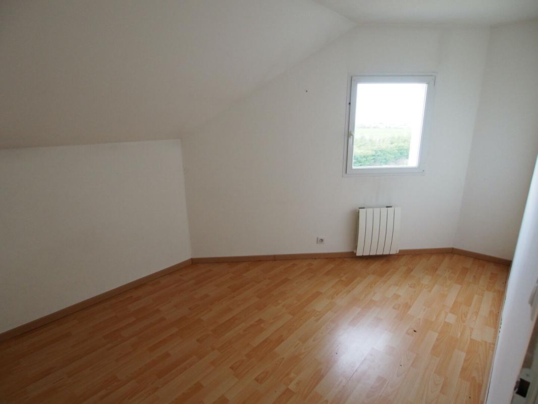 FENAY Maison familiale 5 chs 12