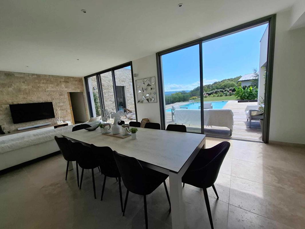 RAMASSE Maison contemporaine haut gamme  220 m2-  4 chambres 9