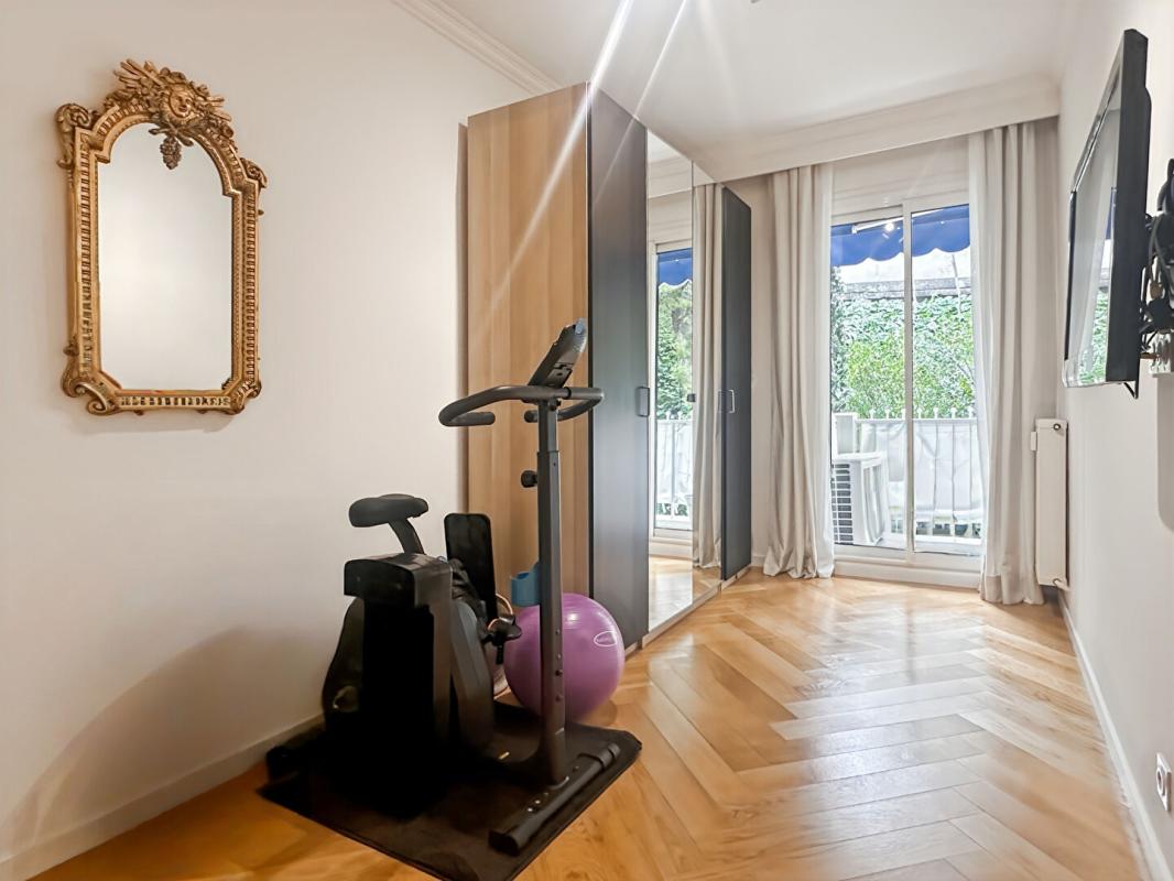 NICE NICE CIMIEZ - Appartement Nice 3 pièces de 73 m2 + GARAGE 10