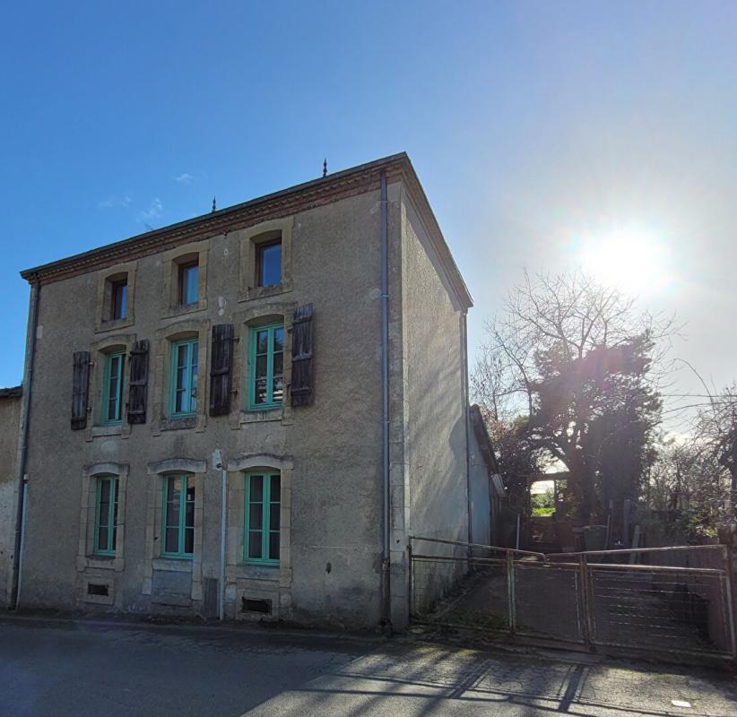 PAMPLIE Maison Pamplie 6 pièce(s) 130 m2 15