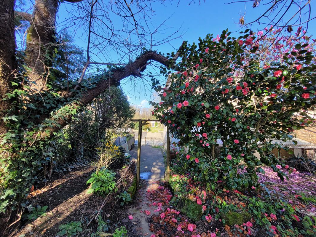 PAMPLIE Maison Pamplie 6 pièce(s) 130 m2 16