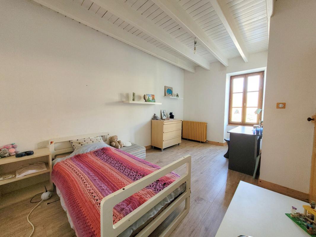 PAMPLIE Maison Pamplie 6 pièce(s) 130 m2 8