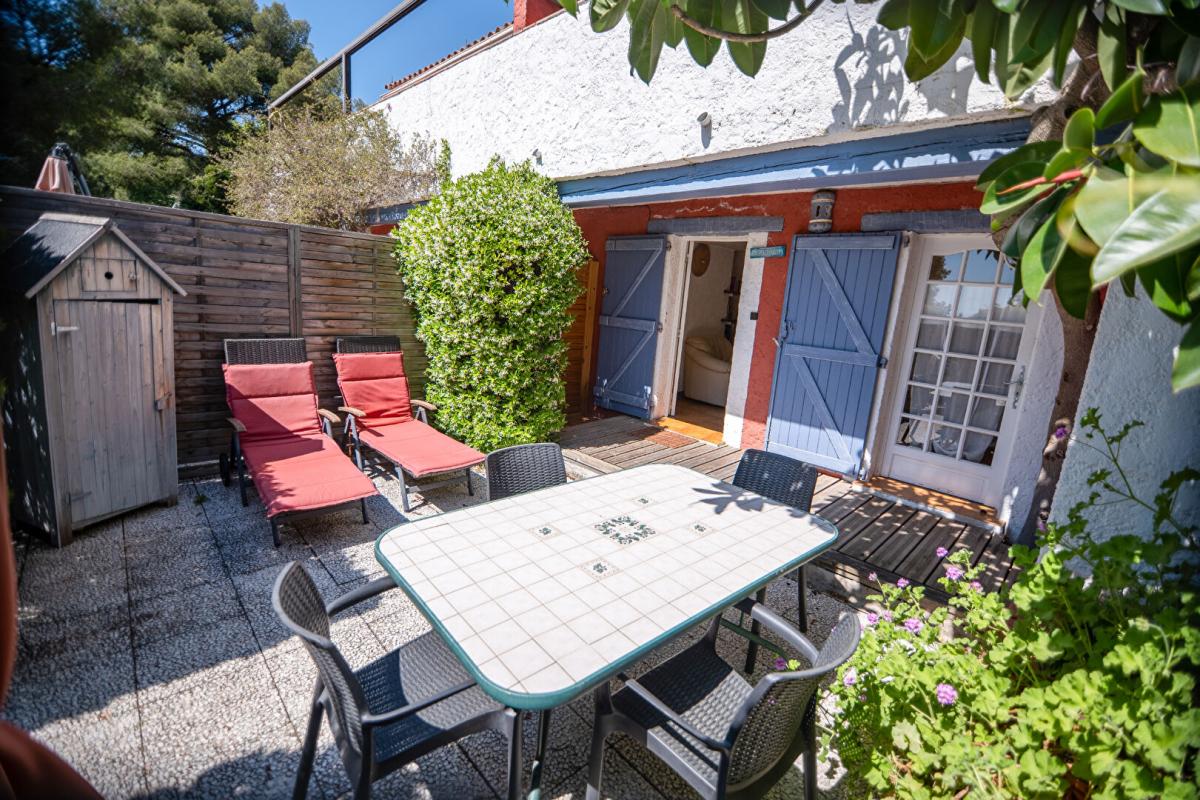 BORMES-LES-MIMOSAS COUP DE COEUR BORMES Superbe Propriété 360 m2 /2155m² piscine garages parkings 11