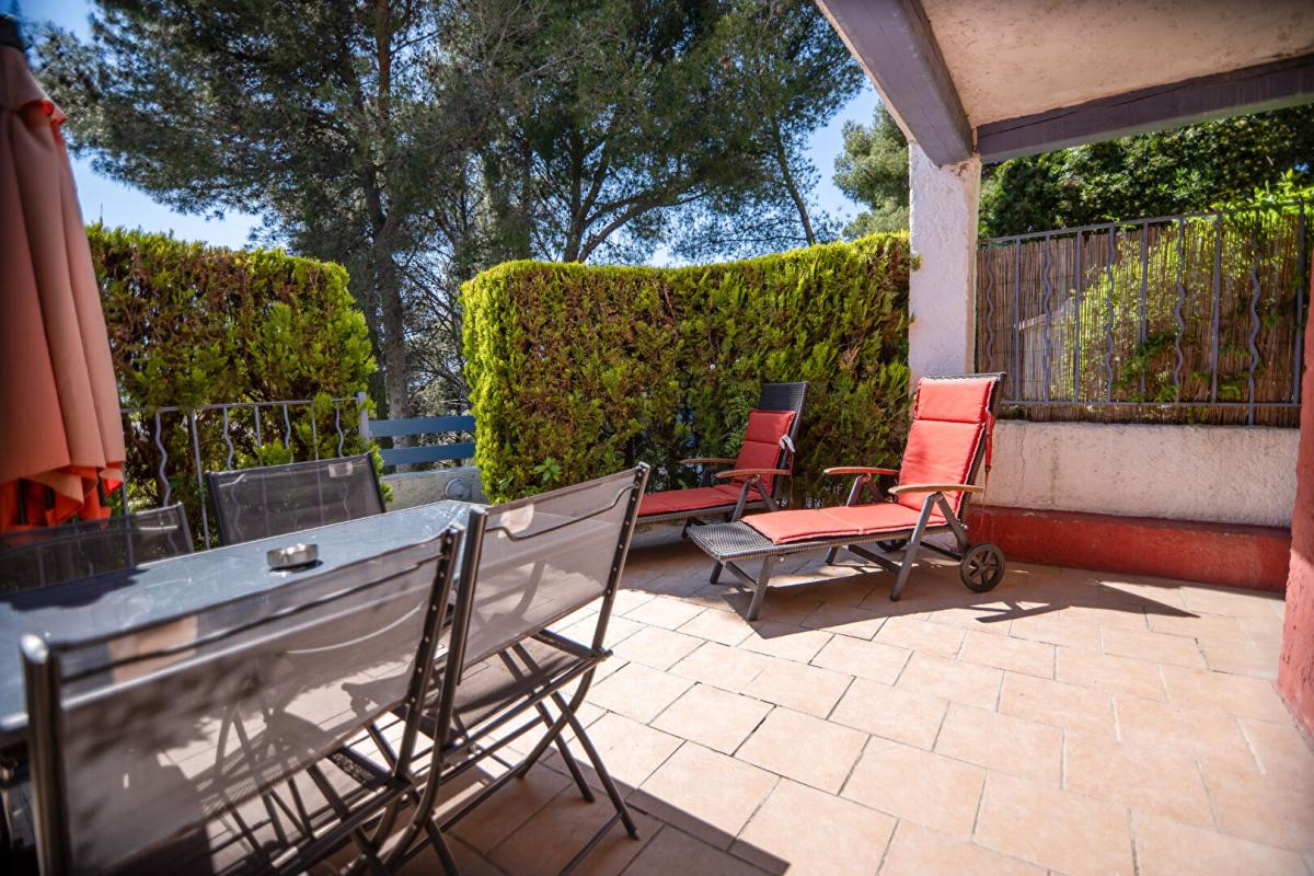 BORMES-LES-MIMOSAS COUP DE COEUR BORMES Superbe Propriété 360 m2 /2155m² piscine garages parkings 13