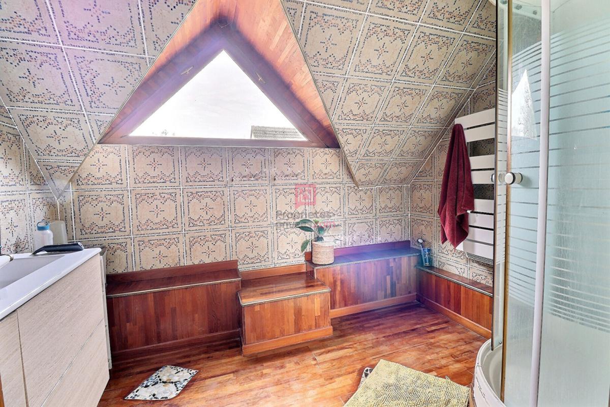 BRETIGNY-SUR-ORGE Maison Bretigny Sur Orge 7 pièces 176 m2 13