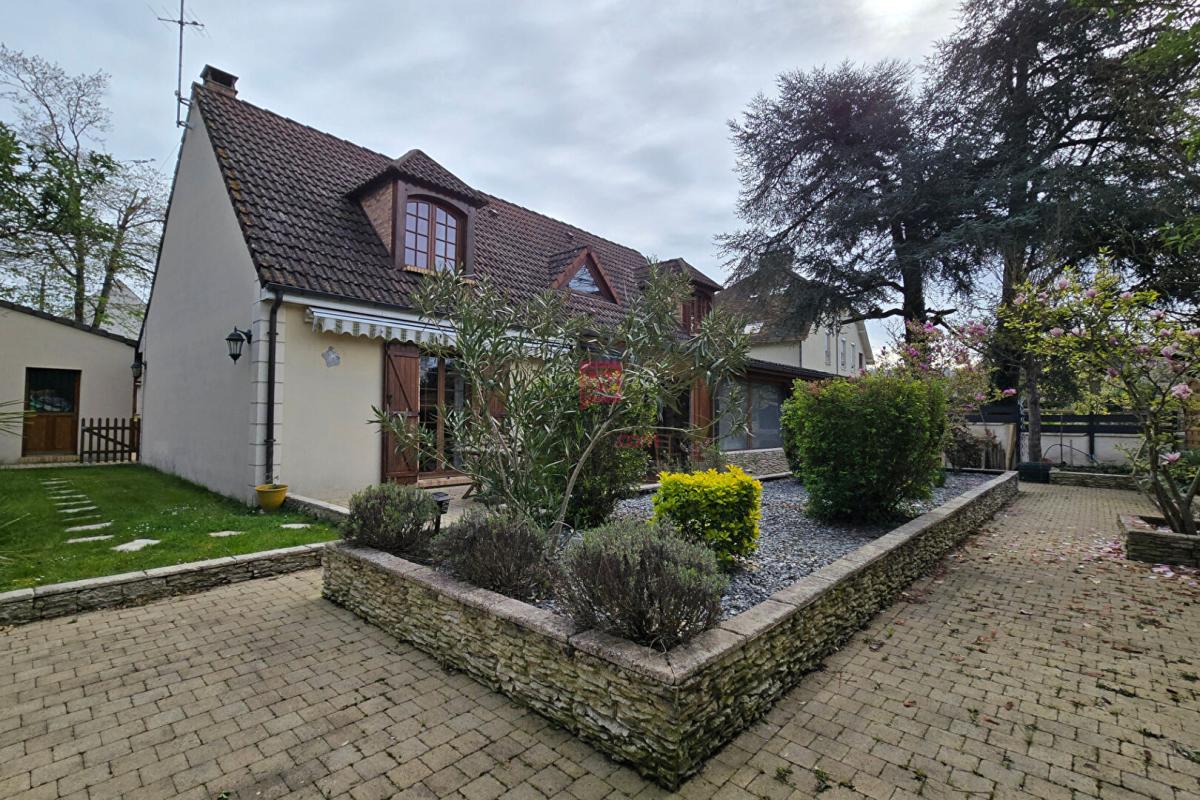 BRETIGNY-SUR-ORGE Maison Bretigny Sur Orge 7 pièces 176 m2 18