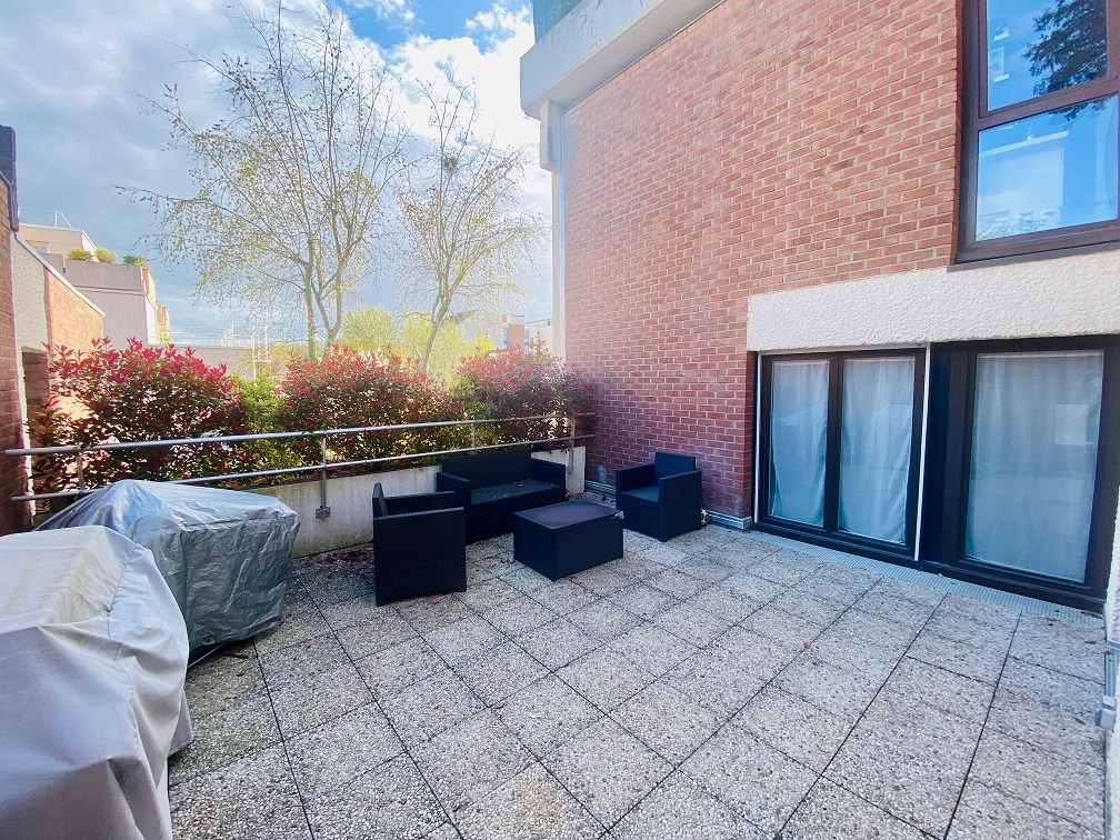 CHAMPS-SUR-MARNE Appartement Champs Sur Marne 3 pièce(s) 83 m2 4