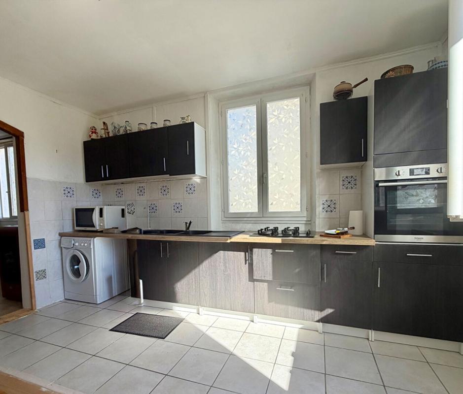 SAINT-AMBROIX Spacieuse maison avec grand terrain et double étage - Molières-sur-cèze 10