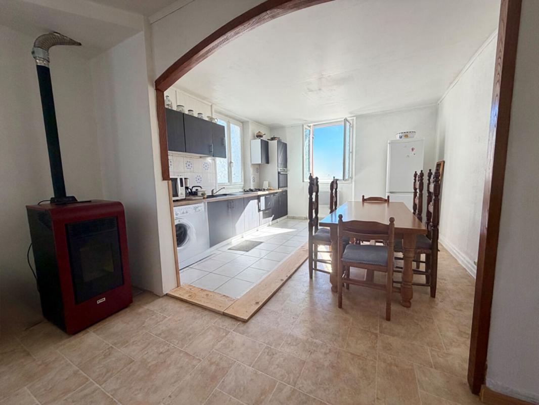 SAINT-AMBROIX Spacieuse maison avec grand terrain et double étage - Molières-sur-cèze 14