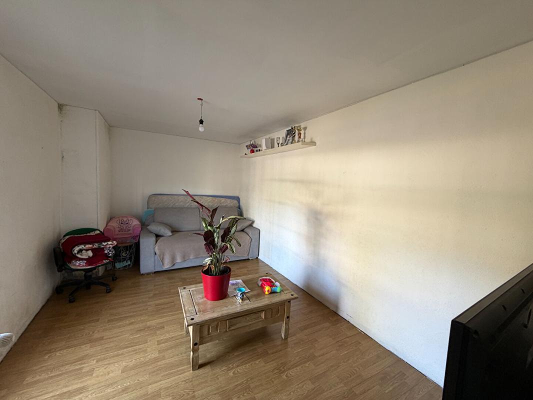 VARENNES-VAUZELLES Longère à rénover à Varennes Vauzelles 7