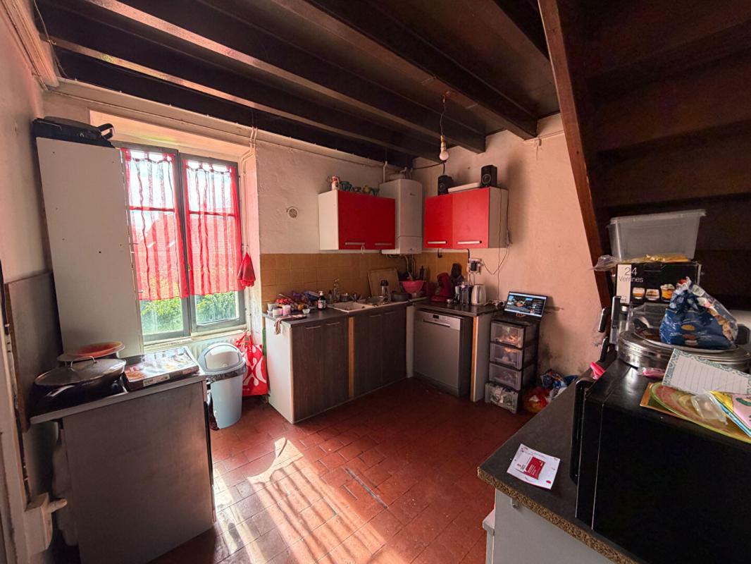 VARENNES-VAUZELLES Longère à rénover à Varennes Vauzelles 8