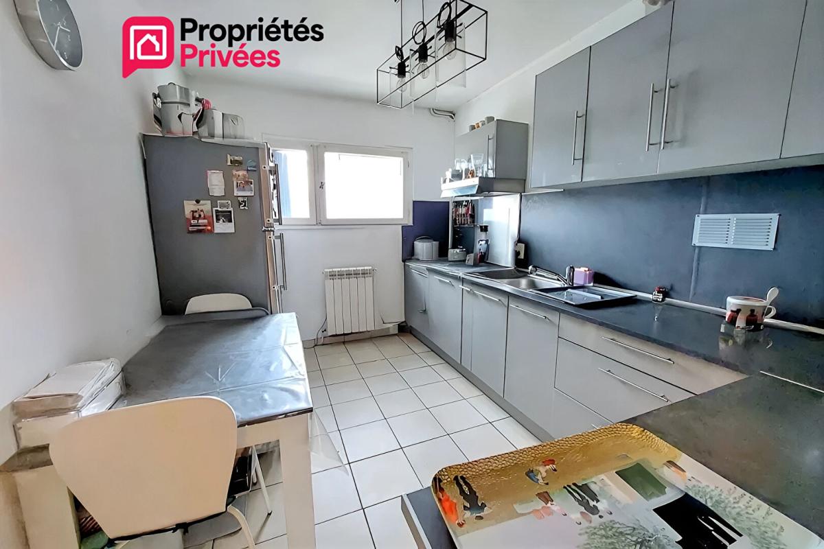 NIMES Belle opportunité à Nîmes - Maison individuelle - 6 pièce(s) - 4 chambres - 93 m2 6