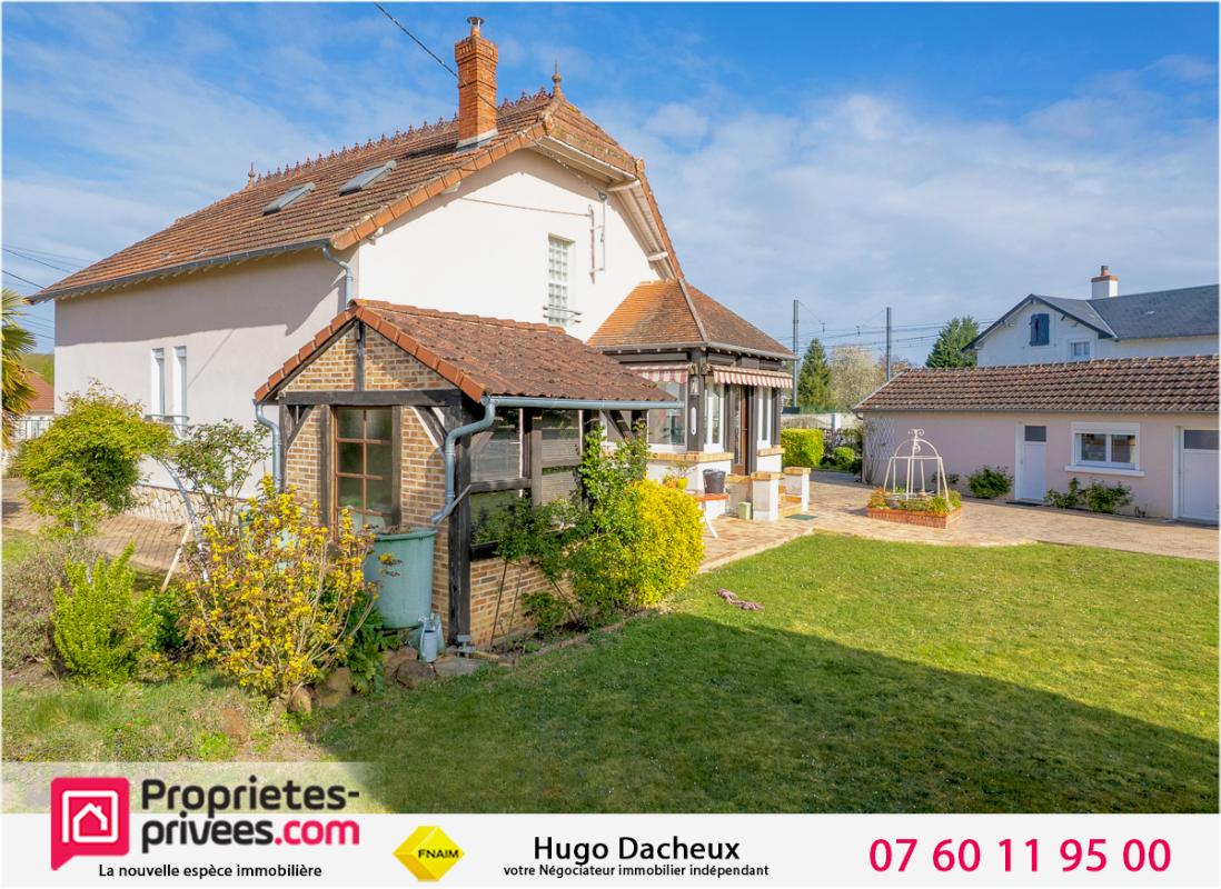 FOECY Maison Foecy  : 140 m² - 6 pièces - 4 chambres - 1