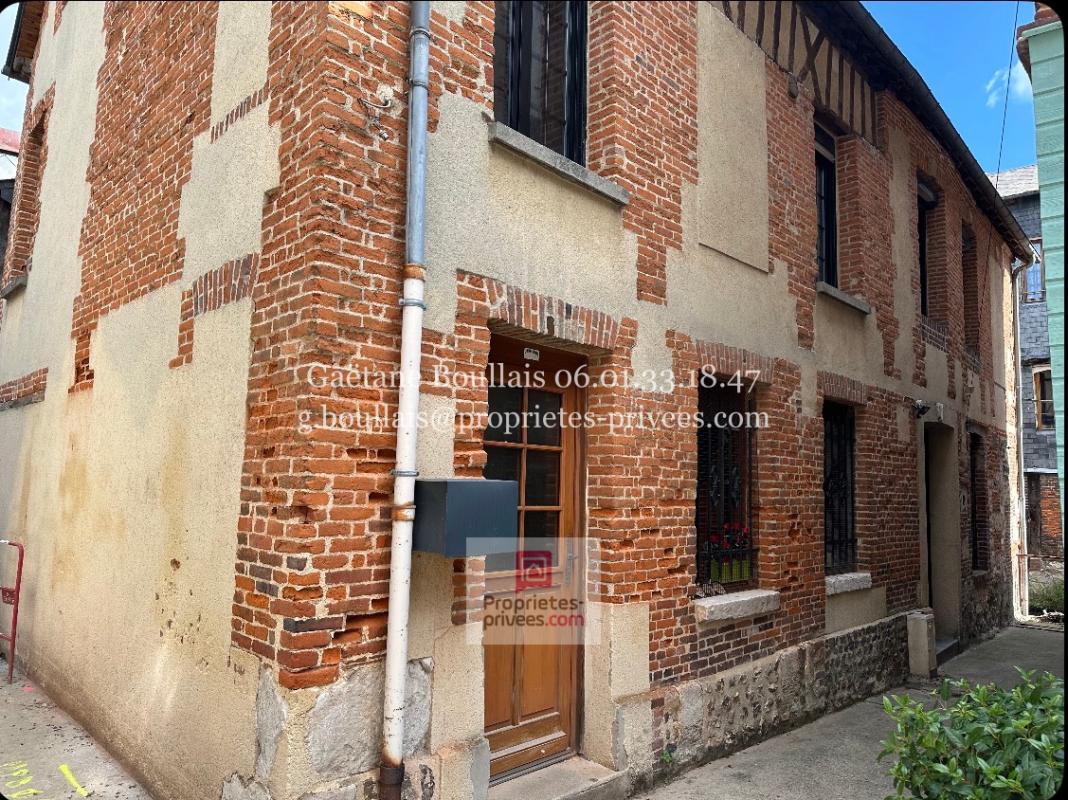 PONT-AUDEMER 27500 - PONT-AUDEMER Immeuble de rapport 5 appartements -  259.900 euros 1