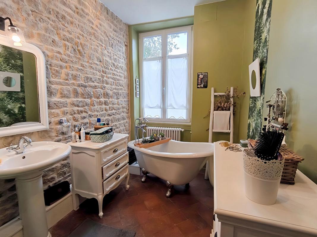 ALENCON Maison de ville avec jardin et garage 10