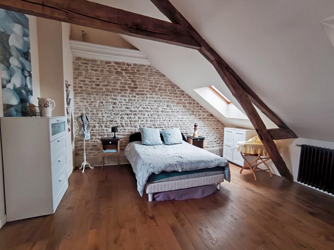 ALENCON Maison de ville avec jardin et garage 8