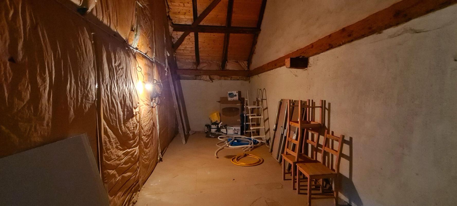 LEPUIX Ferme rénovée avec potentiel 125m2 8