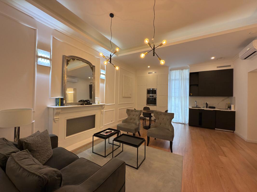 BEZIERS Maison bourgeoise de charme fin XIX  à Béziers 11