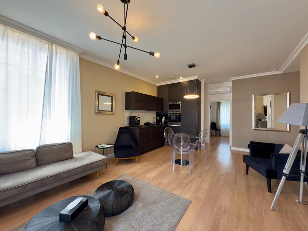 BEZIERS Maison bourgeoise de charme fin XIX  à Béziers 8