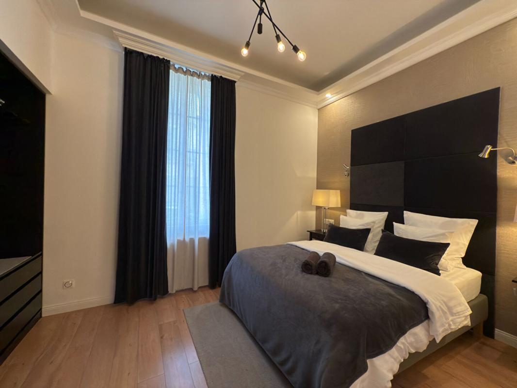 BEZIERS Maison bourgeoise de charme fin XIX  à Béziers 9