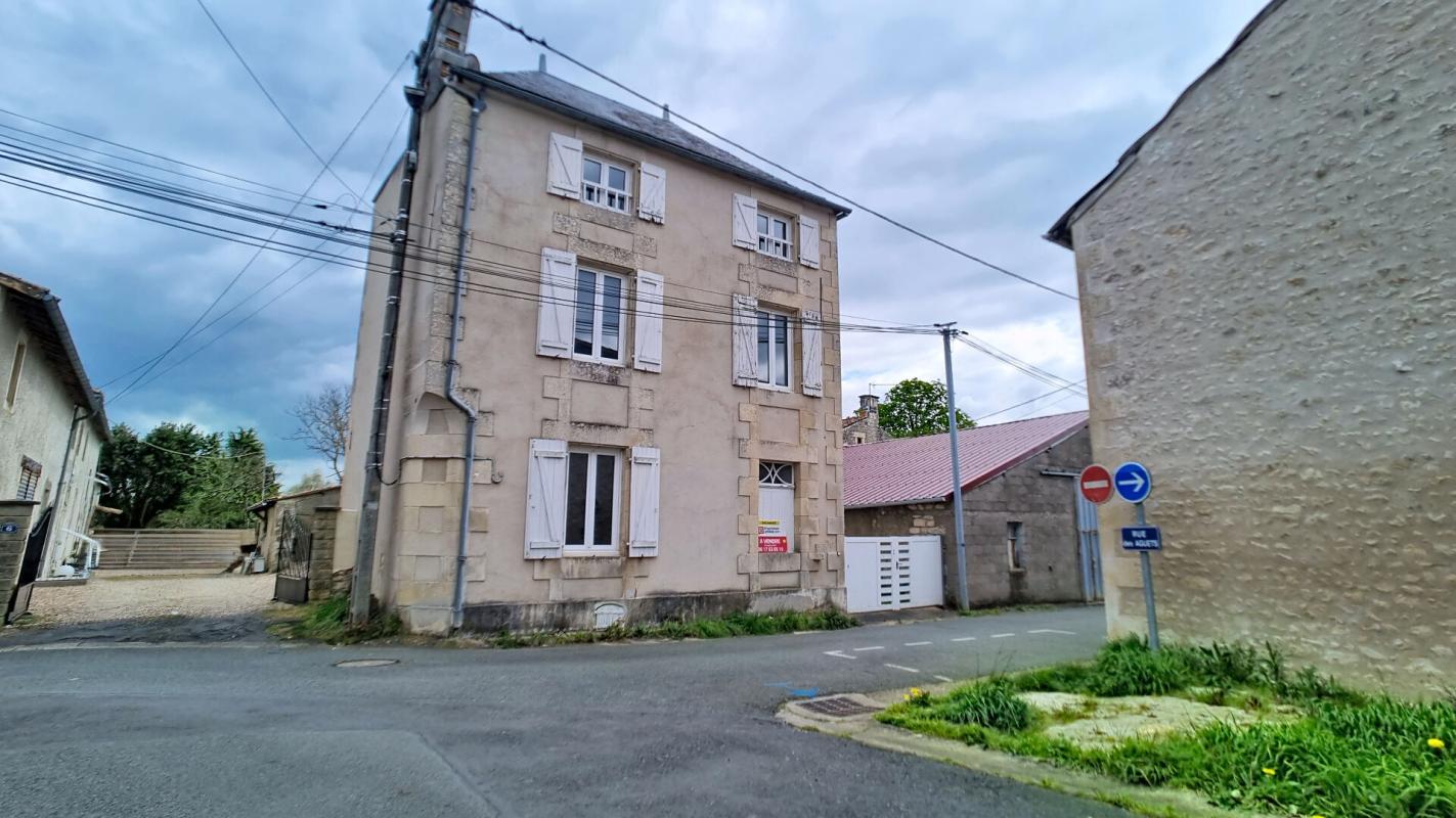CHAUVIGNY Maison Chauvigny 4 pièce(s) - 92 m² - avec jardin ? Idéal premier achat ou investissement 1