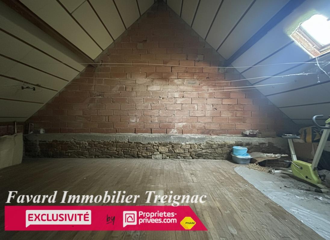 LE LONZAC Maison 90 m² + atelier 45 m² + dépendances sur 1532 m² idéal habitation ou activité 11