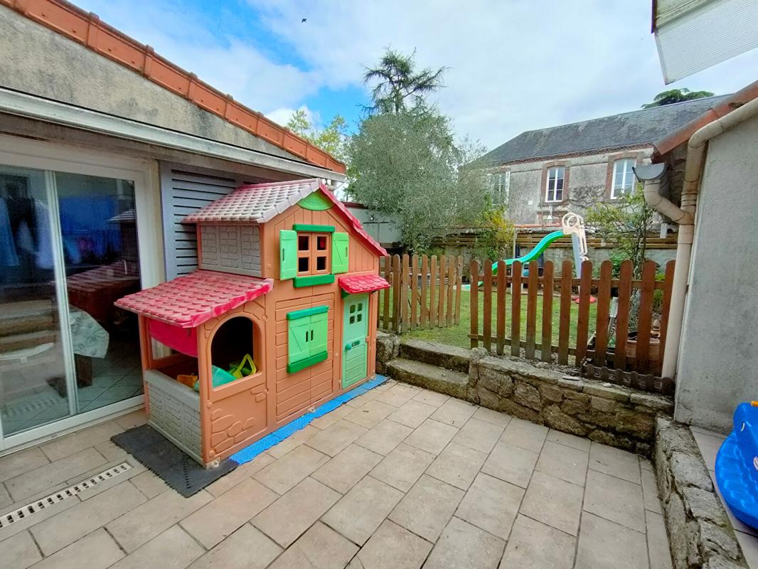 LA VERRIE Maison La Verrie 7 pièces 183 m2 3