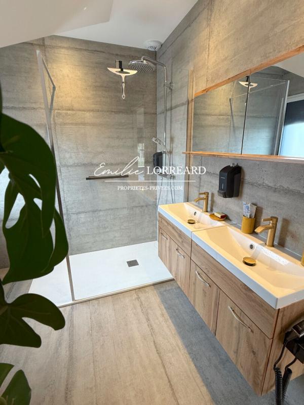 ARNAGE Maison Spay 6 pièce(s) 216 m2 13