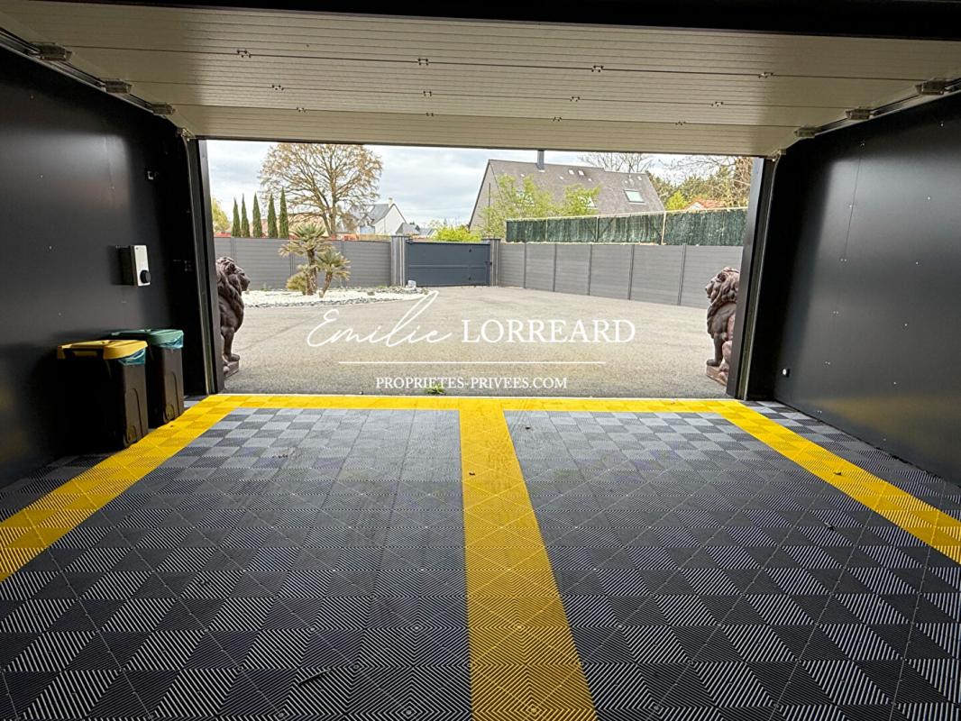 ARNAGE Maison Spay 6 pièce(s) 216 m2 14