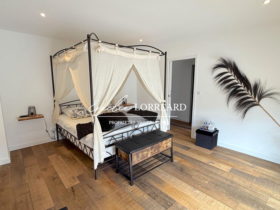 ARNAGE Maison Spay 6 pièce(s) 216 m2 6