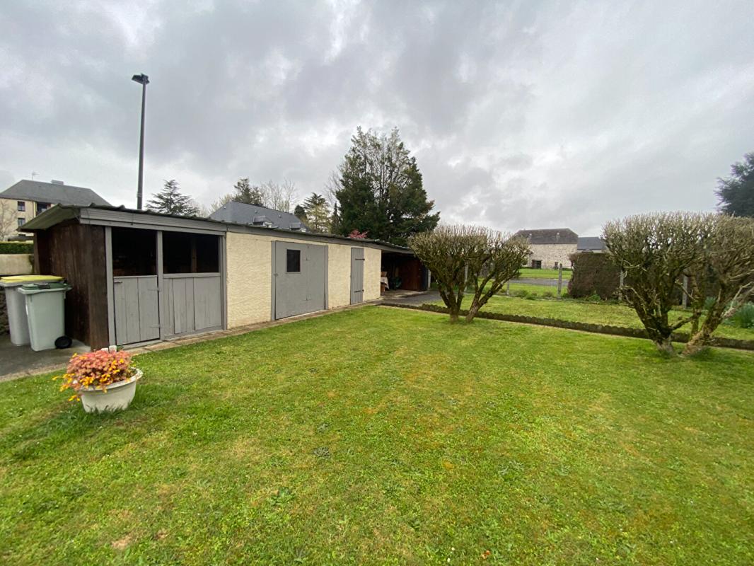 OLORON-SAINTE-MARIE Charmante maison familiale T4 avec jardin et garage  Quartier calme et recherché dans  Oloron-Sainte-Marie 11