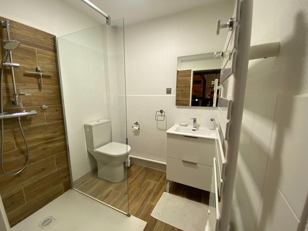 OLORON-SAINTE-MARIE Charmante maison familiale T4 avec jardin et garage  Quartier calme et recherché dans  Oloron-Sainte-Marie 5