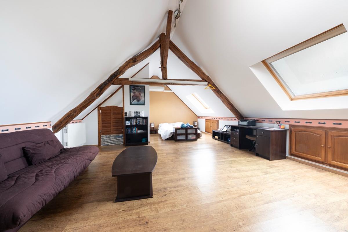COULOMMIERS Longère de prestige au charme intemporel 350m2 habitable 12