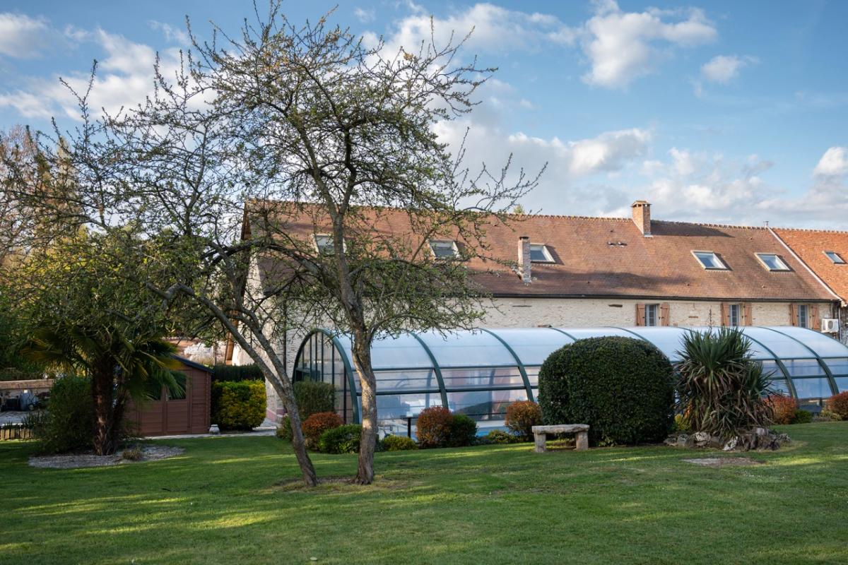 COULOMMIERS Longère de prestige au charme intemporel 350m2 habitable 18