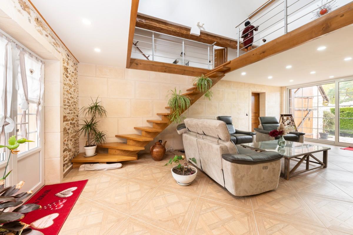 COULOMMIERS Longère de prestige au charme intemporel 350m2 habitable 6