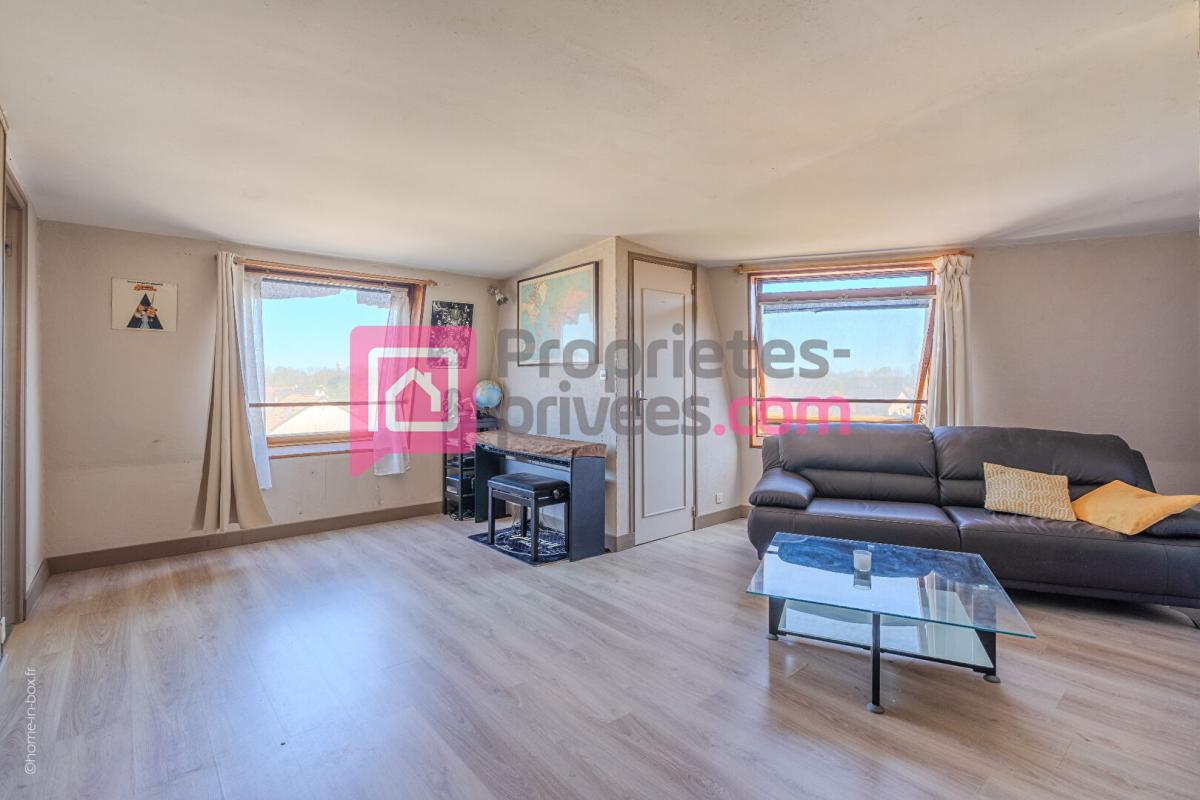 NOISEAU Grand Appartement  1 pièce(s)-44m + Parking 1