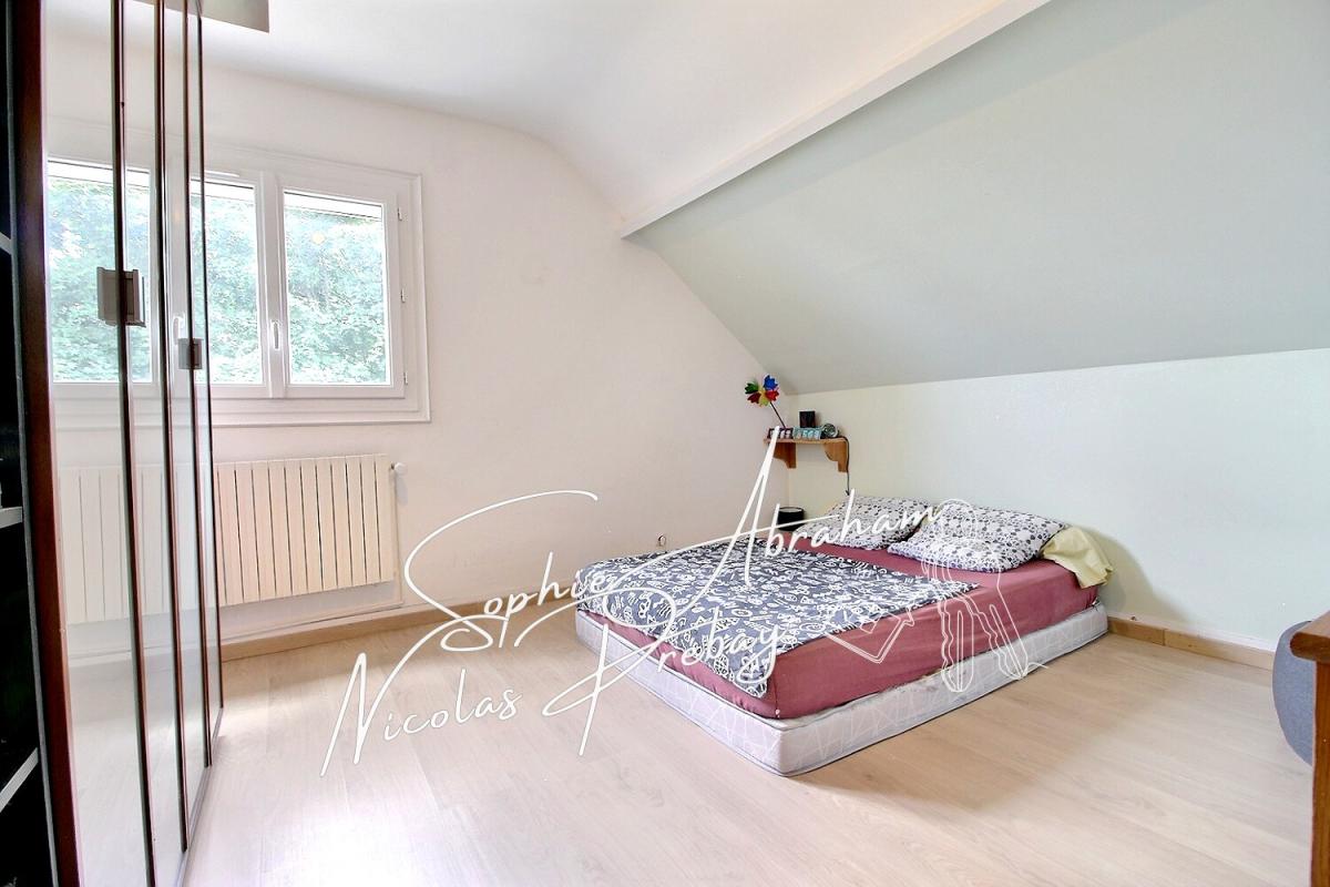 ANGERVILLE Maison, 6 chambres, sur sous-sol total avec jardin clos 11