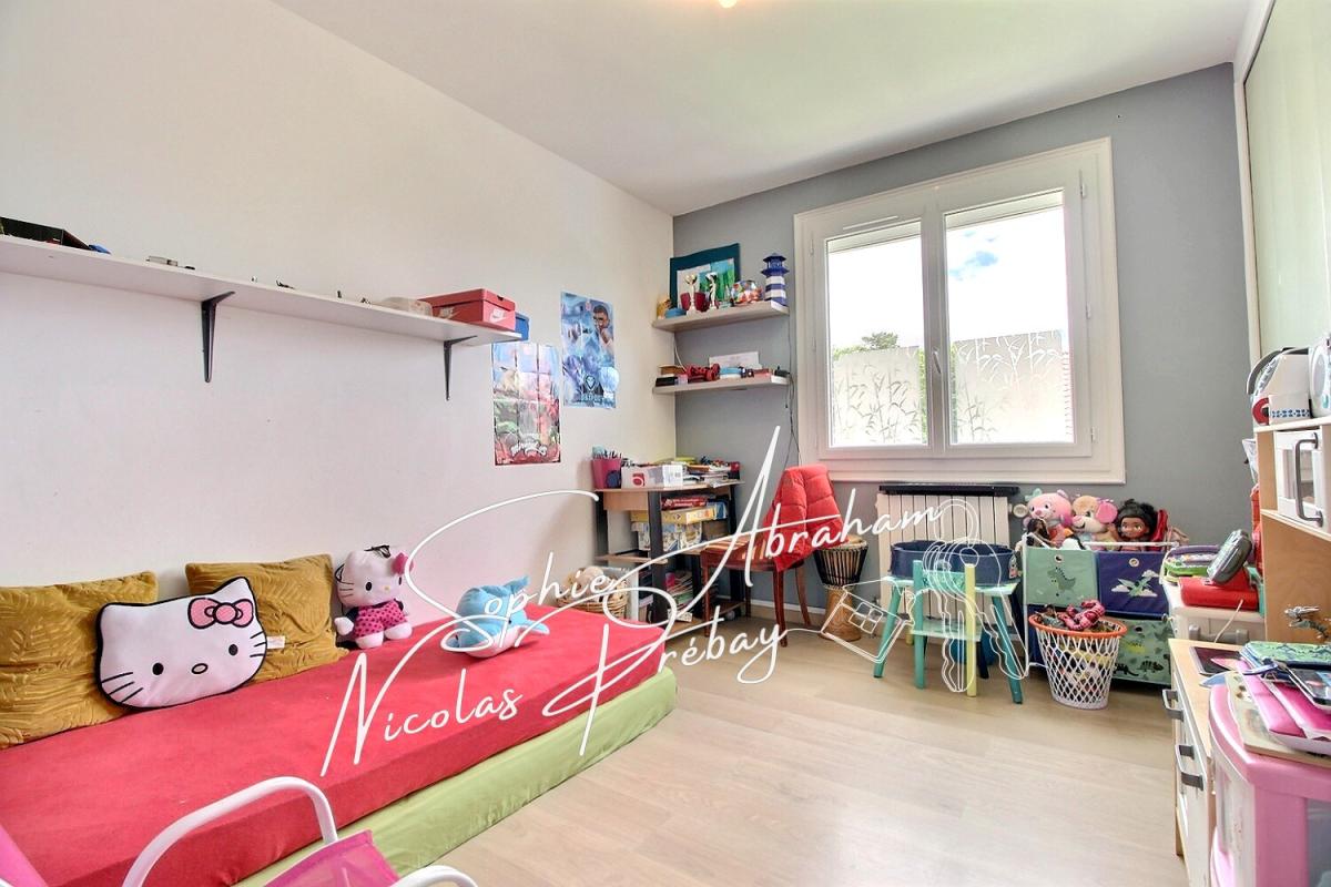 ANGERVILLE Maison, 6 chambres, sur sous-sol total avec jardin clos 7