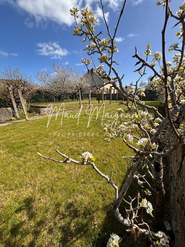 SEGRE Charmante maison individuelle à rénover , quartier prisé 18