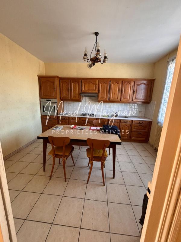 SEGRE Charmante maison individuelle à rénover , quartier prisé 3