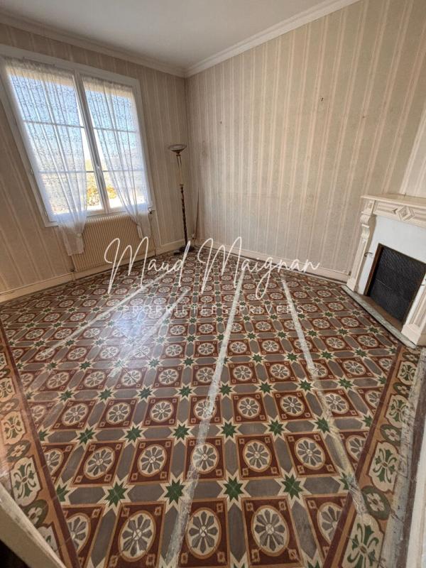 SEGRE Charmante maison individuelle à rénover , quartier prisé 5