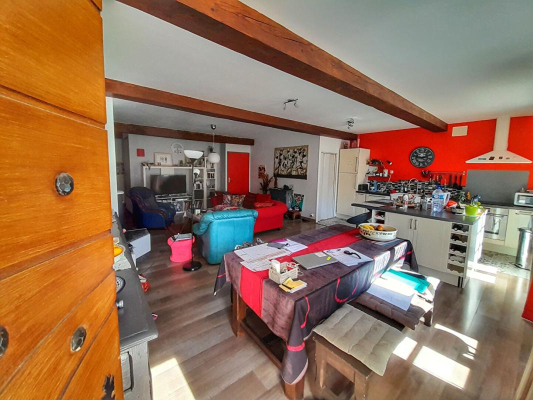 BEOST Charmante maison de village avec jardin face aux montagnes 12