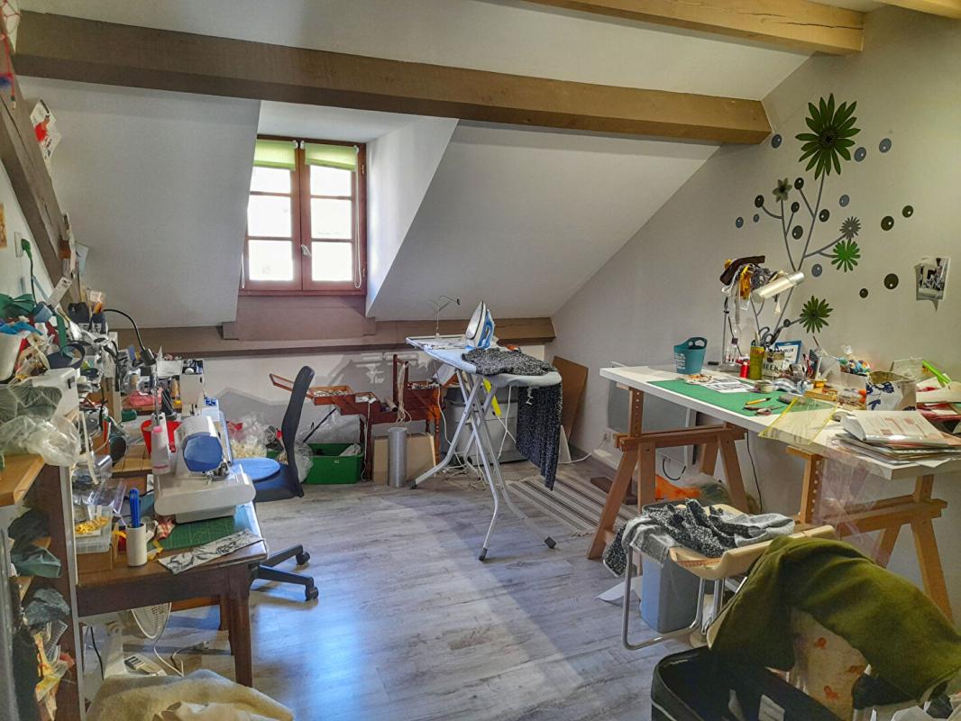 BEOST Charmante maison de village avec jardin face aux montagnes 16