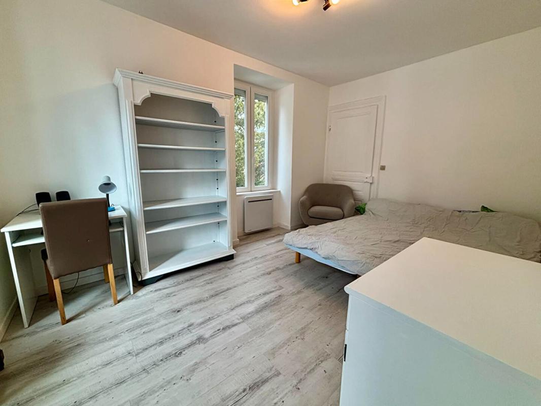 BEAUCOURT APPARTEMENT RÉNOVÉ 90 m²- CENTRE BEAUCOURT 6