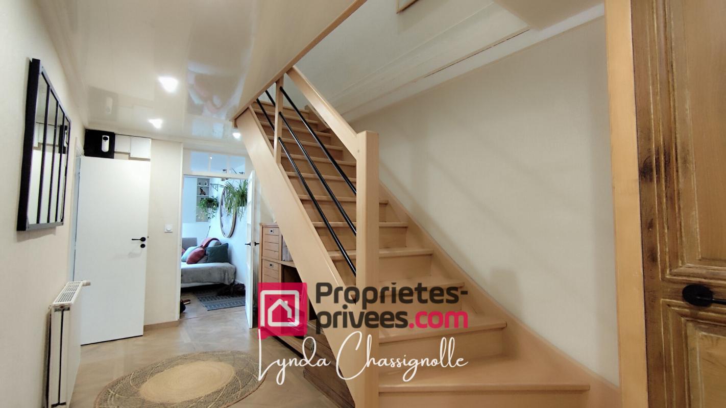 VOUGY Maison à Vougy - 185m² - 5 chambres - Entièrement rénovée 9